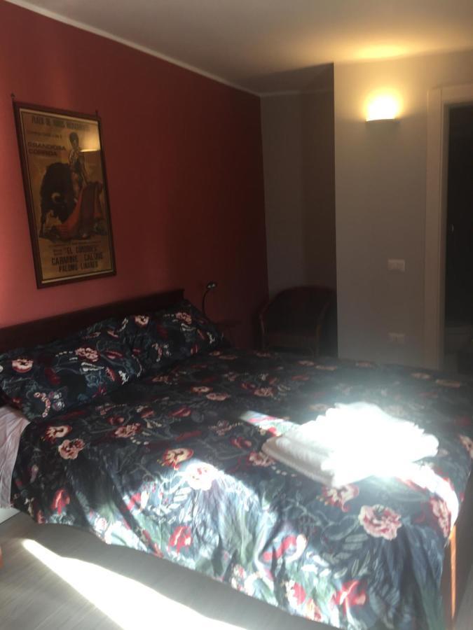 La Terrazza Di Nonna Anna Bed & Breakfast เนเปิลส์ ภายนอก รูปภาพ